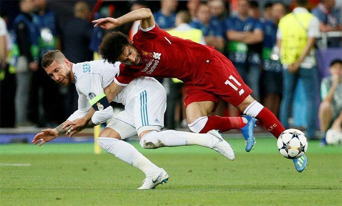 Chiellini: 'Ramos dùng thủ đoạn độc ác với Salah'
