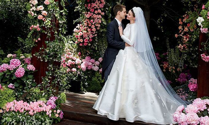 Miranda Kerr kỷ niệm ba năm cưới tỷ phú