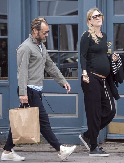 Jude Law sắp có thêm con