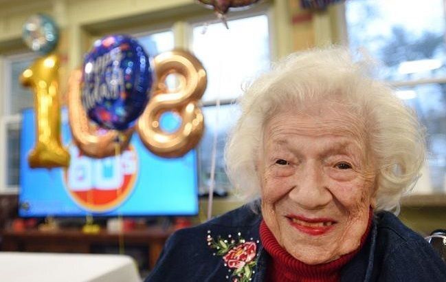 Bà cụ 108 tuổi chiến thắng hai đại dịch